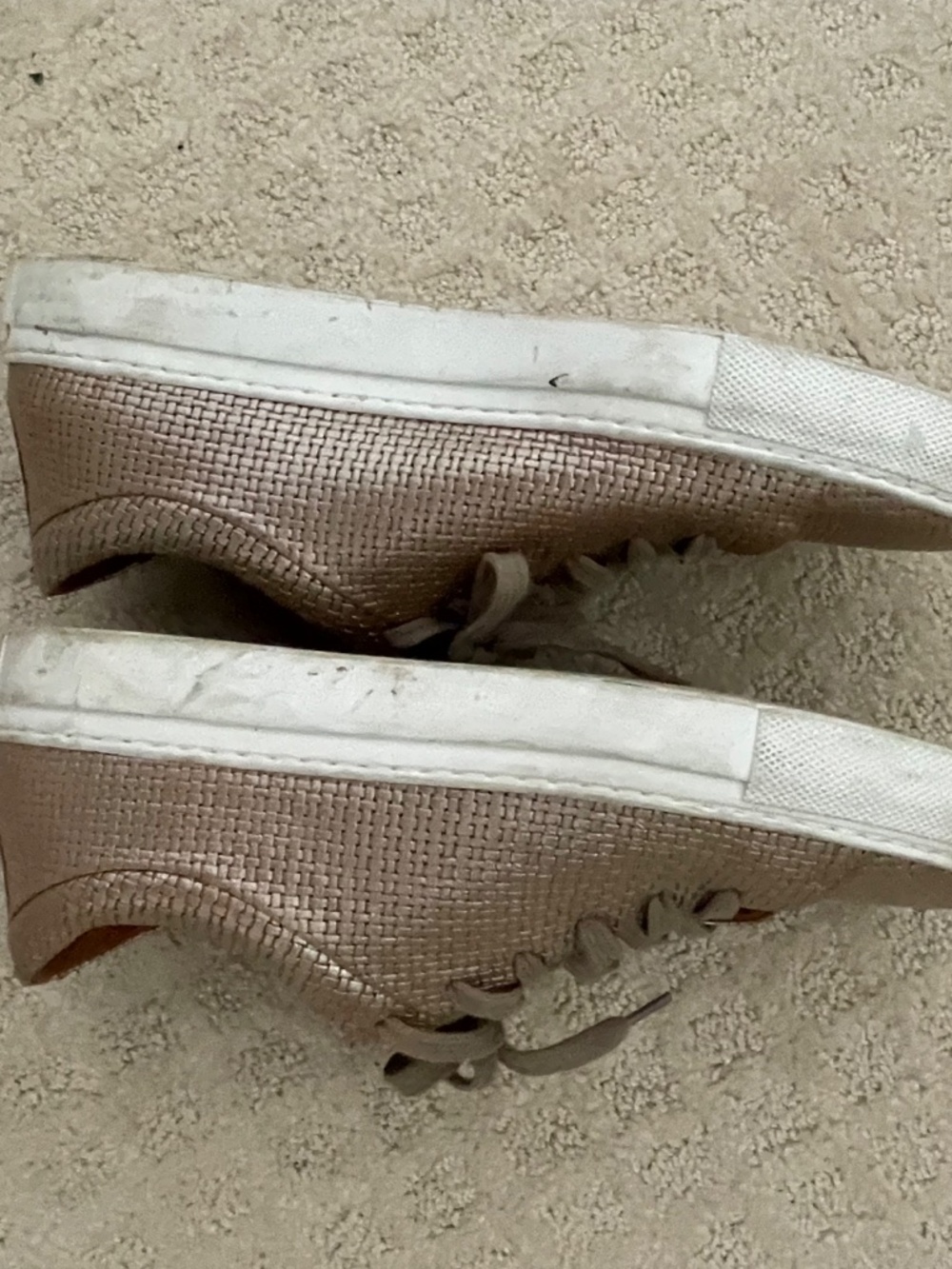 Aquatalia Avery Platinum embossed waterproof leather lace up sneakers size 7.5 - Picture 12 of 12